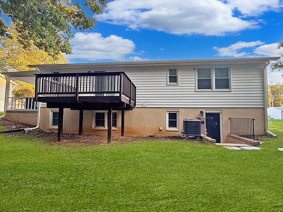 4th image of 2302 Old Fort Hills Dr