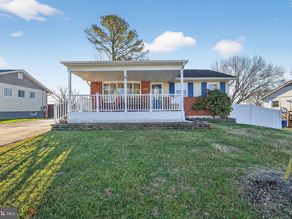 1st image of 213 Stanlake Rd