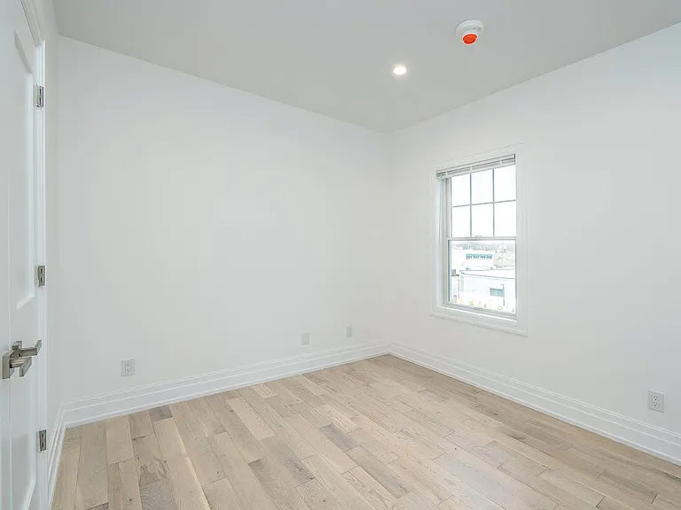 22 Sagamore Hill Dr — Photo 40