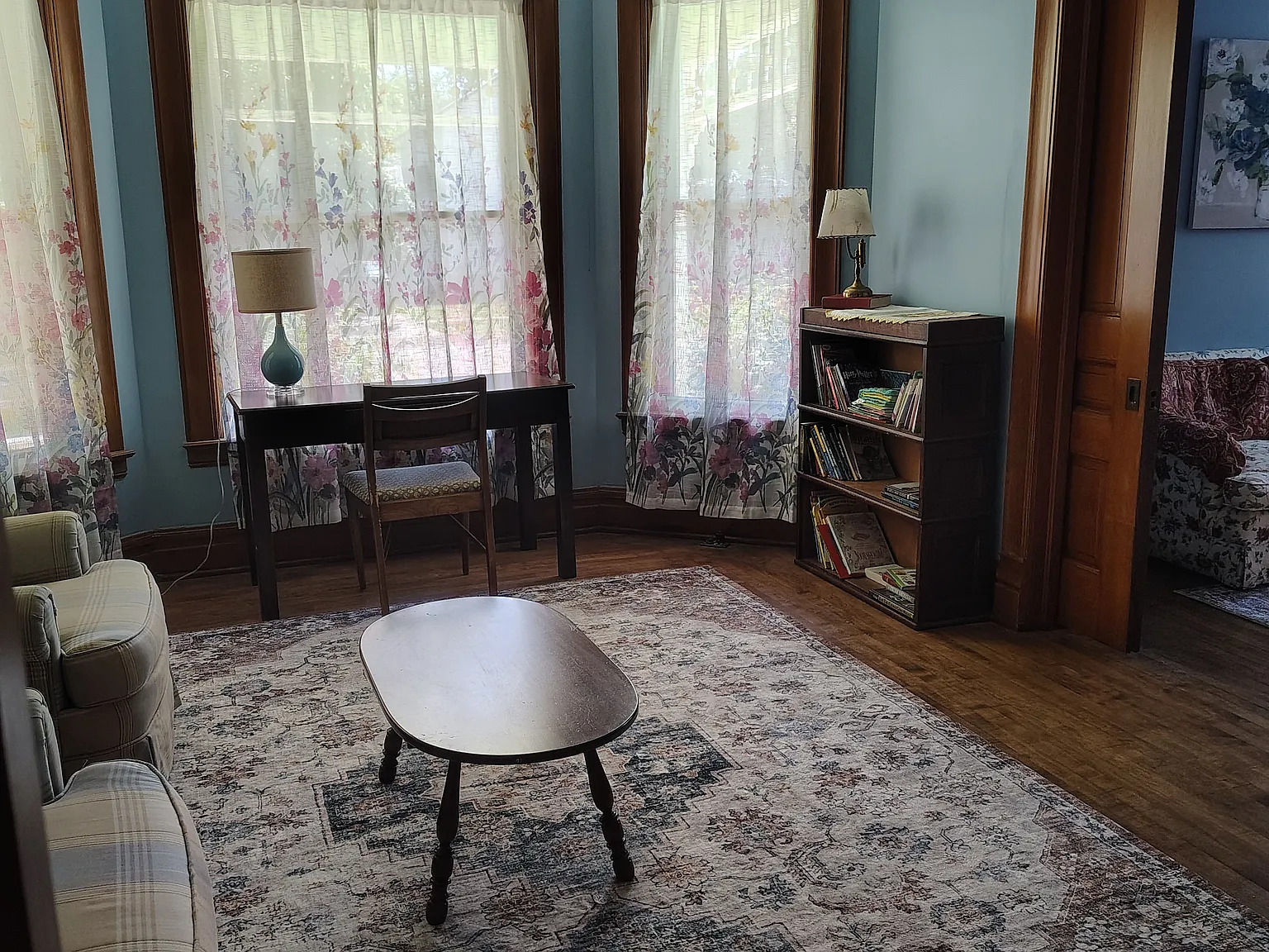 6 bed, 3300 sqft, $3,200 — Photo 4
