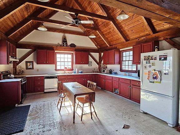 5th image of 44 Tindall Island Rd