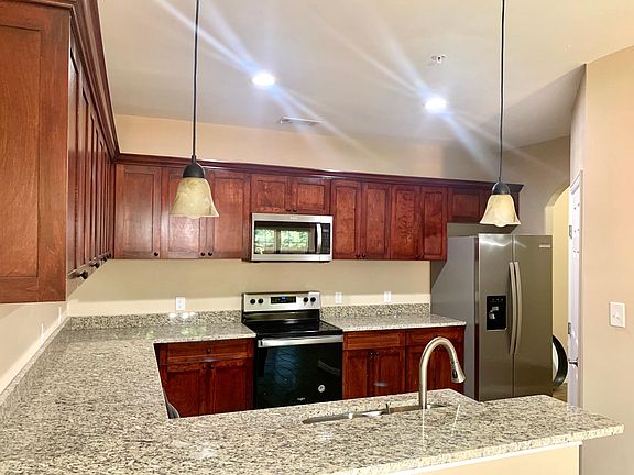 3rd image of 307 Milton St #307