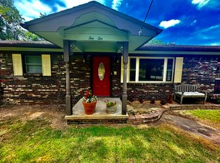 1010 N 11th St, Van Buren, AR 72956