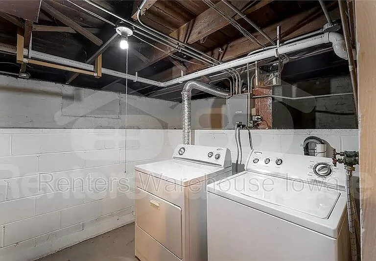 737 28th St — Photo 25