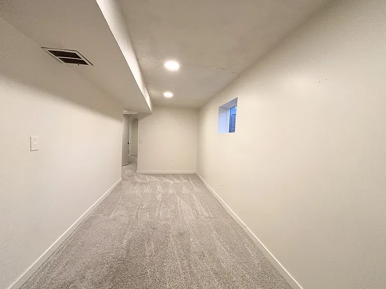 11299 S Woodhill Dr — Photo 22