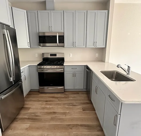 387 Park St — Photo 4