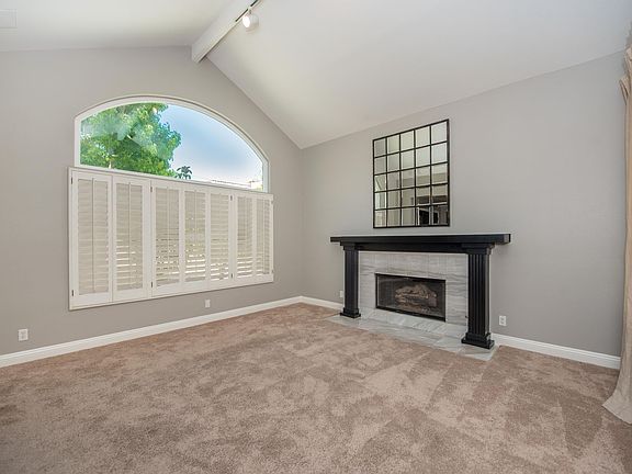 5th image of 2406 La Mesa Ct