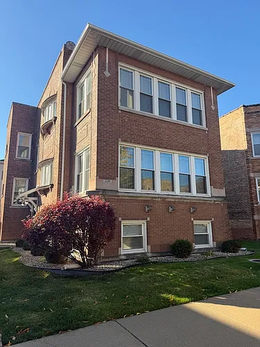 5339 W Leland Ave #2 Photo 1