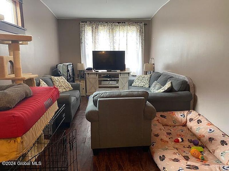 5th image of 455 Myrtle Avenue