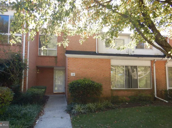 12 Lamplighter Ct #12, Baltimore, MD 21208
