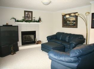 109 Fieldstone Dr, Gray, TN 37615