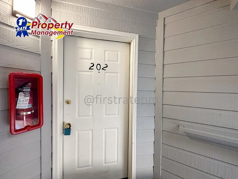 4721 W Pasadena Ln #202 — Photo 4