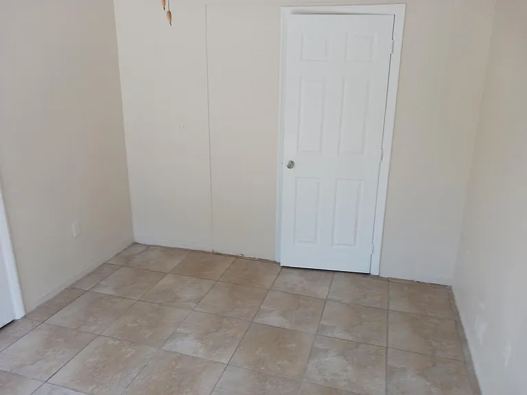 560 NE 143rd St — Photo 26