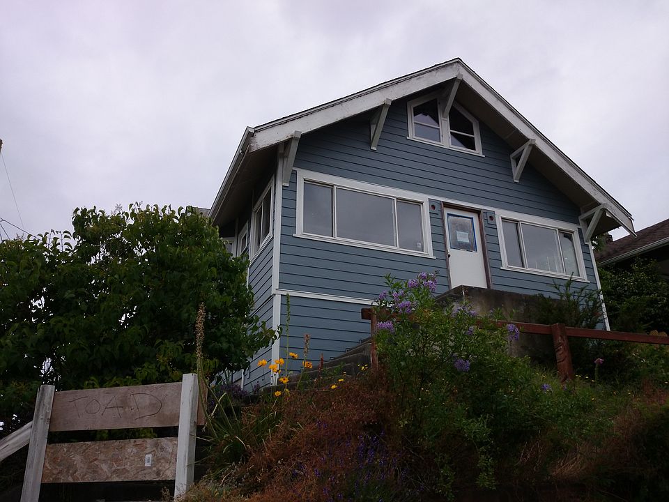 2nd image of 6701 32nd Ave NW