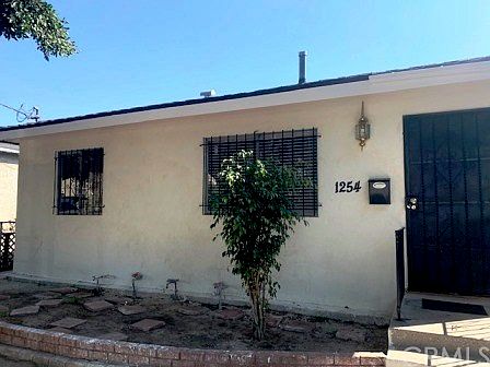 1st image of 1254 N Fries Ave