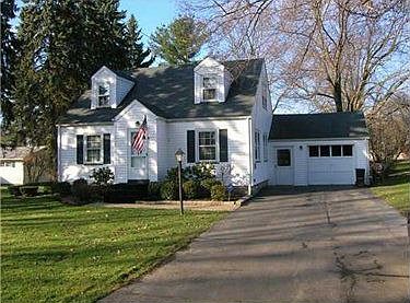 1st image of 148 Fairmont Dr
