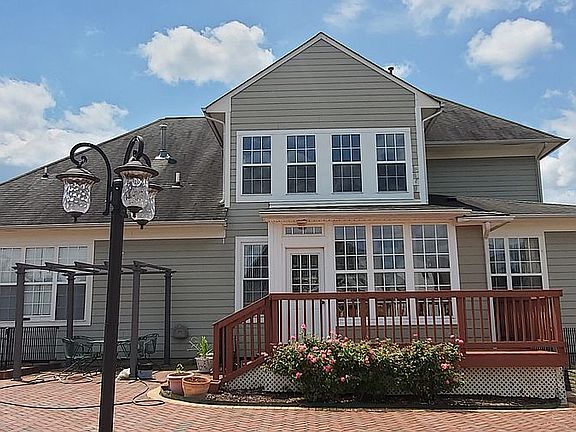 5th image of 1307 Walker Dr