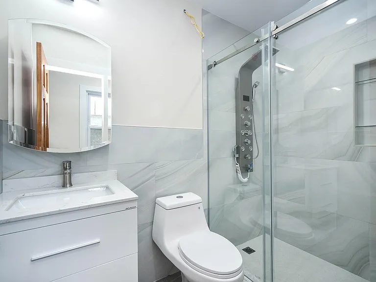 Contemporary Full Bathrooms