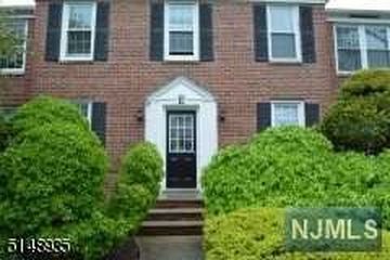 101 Gates Ave APT C008E, Montclair, NJ, 07042