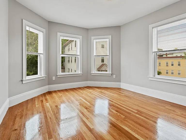 16 Clifton St #3 — Photo 10