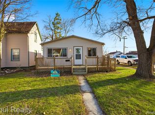 11571 Grant St, Riverview, MI