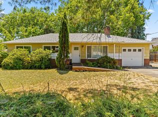 1595 NW Beaumont Ave, Roseburg, OR 97471