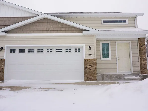 1023 29th Ave W, West Fargo, ND 58078