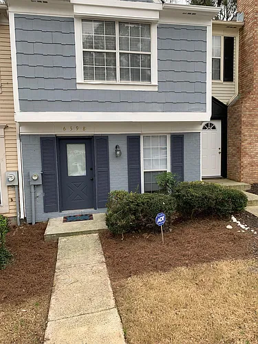 6598 Wellington Sq Photo 1