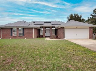 1918 Edgewood Dr, Navarre, FL 32566