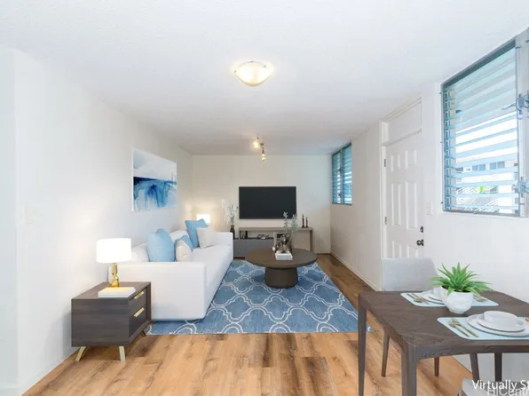 2752 Kahoaloha Ln #I205, Honolulu, HI 96826