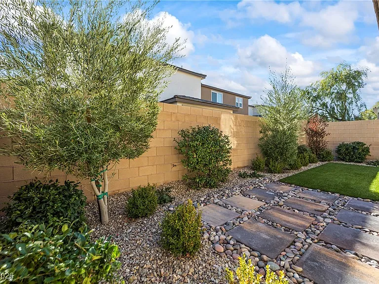 9965 W Meranto Ave — Photo 48