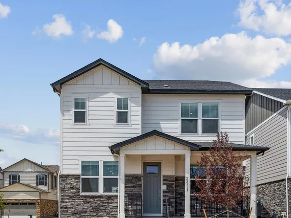 680 N Shawnee St, Aurora, CO 80018