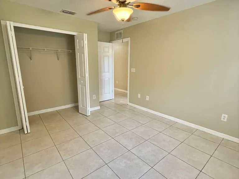 1242 SE 8th St #1 — Photo 17