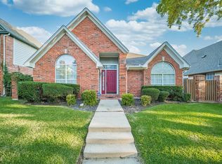 309 Red River Trl, Irving, TX 75063