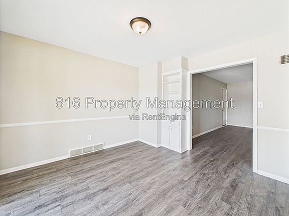 5th image of 8034 Campbell St