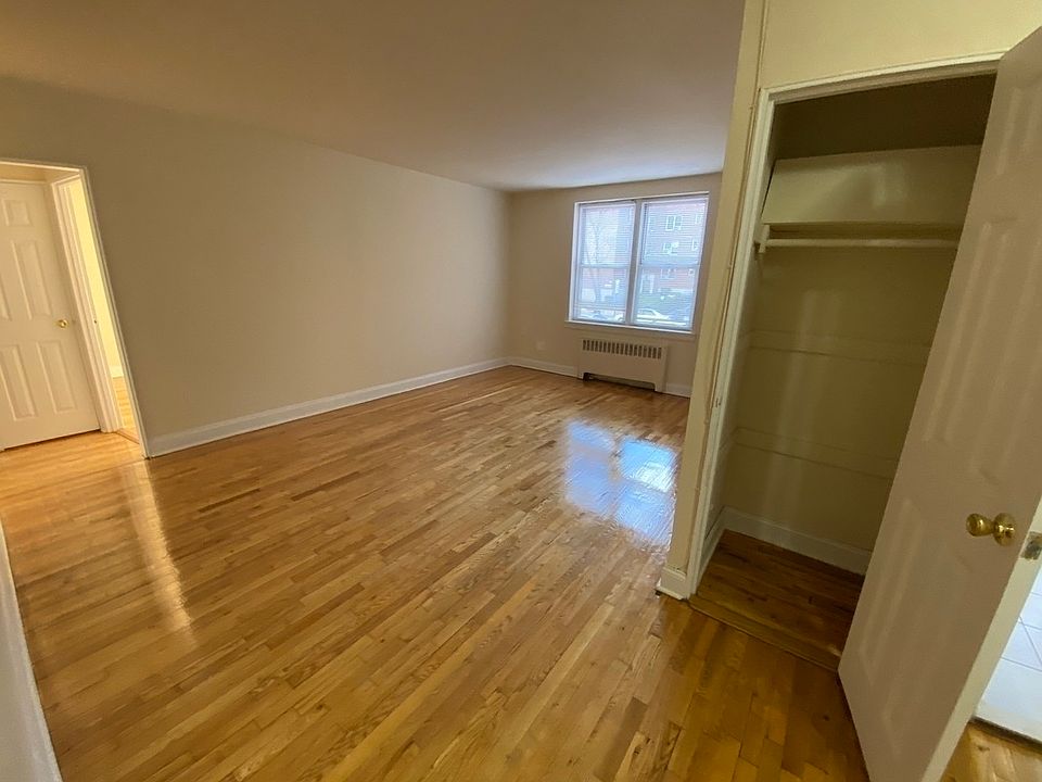 1st image of 143-09 Barclay Ave #34
