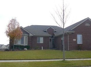 1057 Williamson Cir, Pontiac, MI