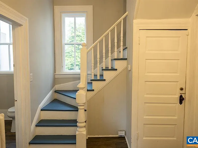 409 Park St — Photo 27