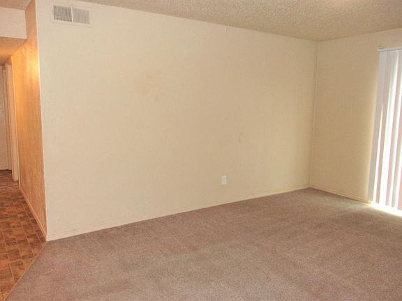 3rd image of 7313 Melrose Ln APT A