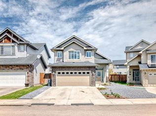 612 S Montgomery Close SE, High River, AB T1V0B7