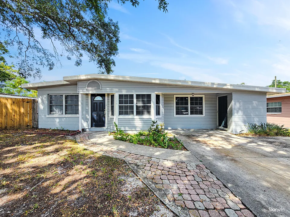 1354 Tuscola St