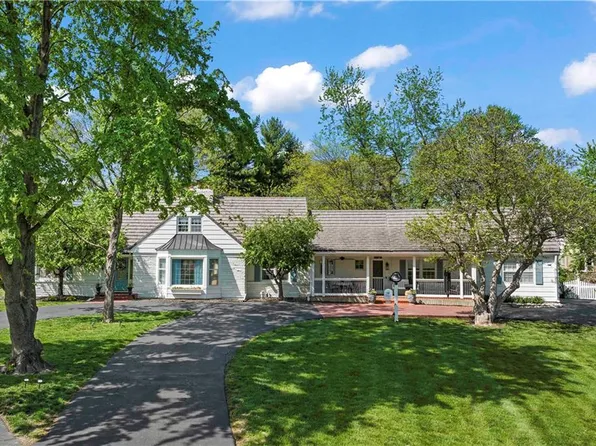 9610 High Dr, Leawood, KS 66206