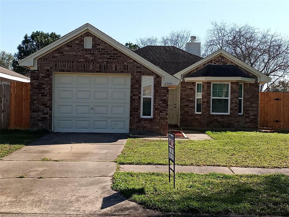 1st image of 20451 Blue Beech Dr