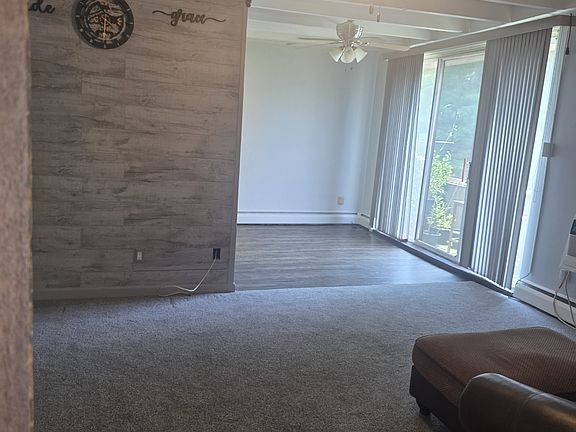 5th image of 100 E Glenolden Ave APT R12
