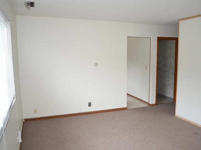 6300 Ervin Rd #11 — Photo 9