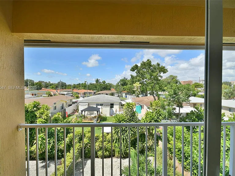 2780 SW 33rd Ave — Photo 43
