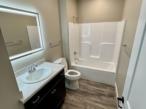 4th image of 8781 Lexington Ave #11224780