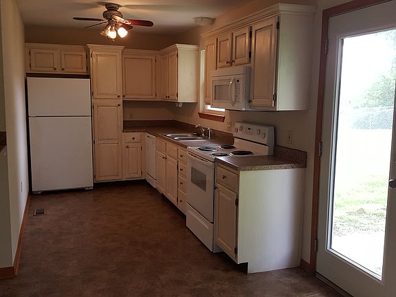 4th image of 529 Freeman Ave