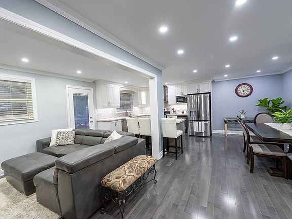 3rd image of 808 Sanok Dr