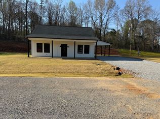 38 Barnett Rd, Nettleton, MS 38858
